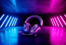 Razer BlackShark V2 Pro 2023: le cuffie per gli esport si migliorano Razer BlackShark V2 Pro 2023