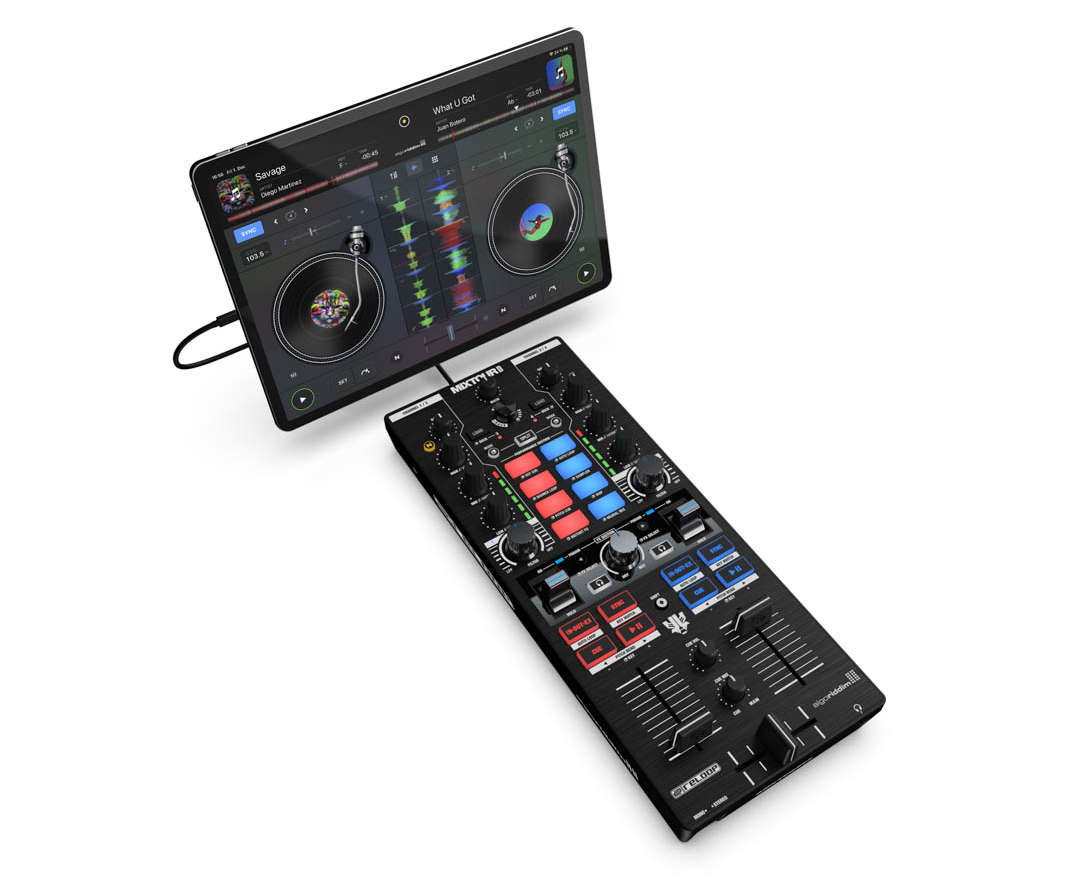 Reloop Mixtour Pro