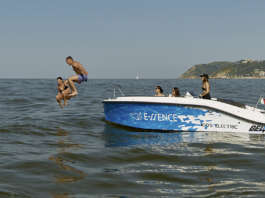 Da E-ssence e Navia, ecco le barche elettriche sbloccabili via app Barche elettriche E-ssence Navia