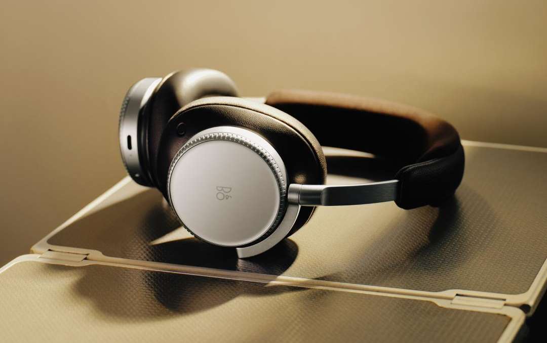 Bang & Olufsen
