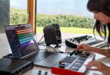 IK Multimedia svela iLoud Micro Monitor Pro: suono professionale, ovunque IK Multimedia iLoud Micro Monitor Pro