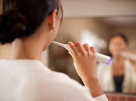 Philips svela il nuovo spazzolino elettrico Sonicare 7100 Series Philips Sonicare