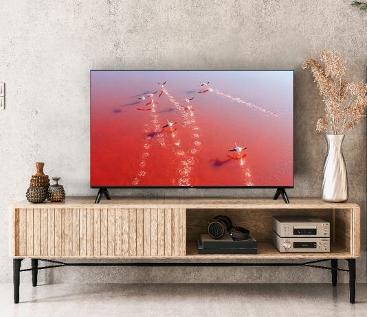 TCL lancia la nuova linea di smart tv QLED con Fire TV integrata TCL