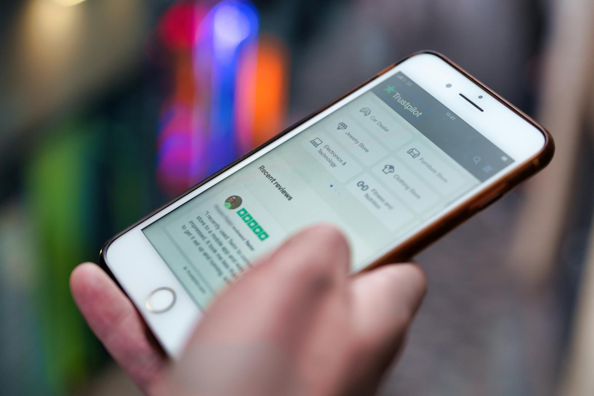 Trustpilot customer service