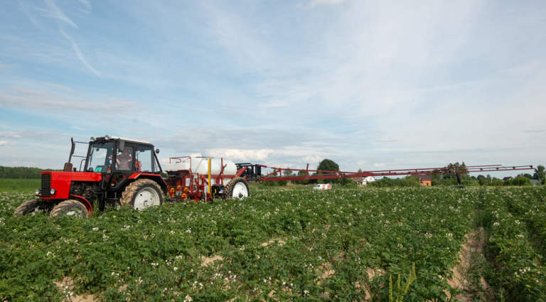 Compag e commercianti in mezzi tecnici per agricoltura