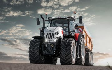 The all-new STEYR® Cervus CVT The all-new STEYR® Cervus CVT