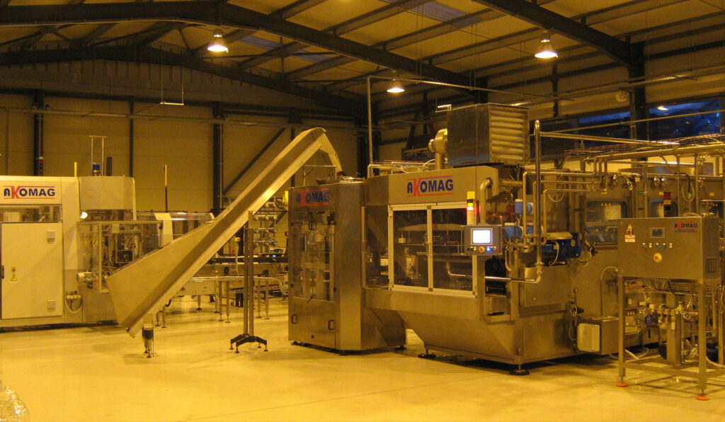 Sira, il monoblocco per il lavaggio, riempimento e tappatura di boccioni in PET e/o PC da 3-4-5-6 galloni