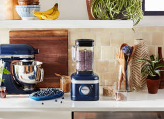 KitchenAid si veste di Blu KitchenAid