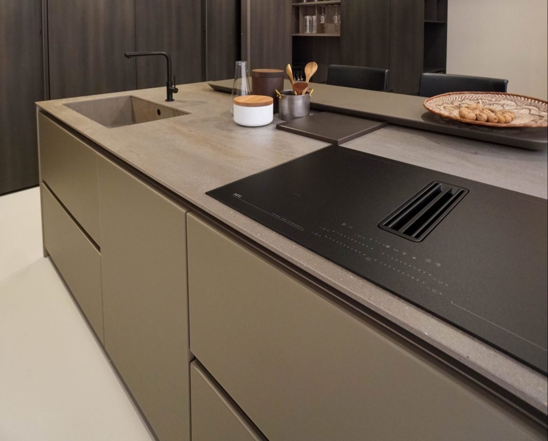 Ernestomeda_CrystalTouch -1