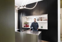 Andrea Caravita, la casa come un set sempre allestito