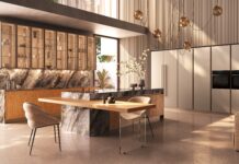 di Aran Cucine: luce e materia connotano il restyling del modello Volare, disegnato da Ulisse Narcisi