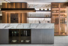 Neolith cresce nel mondo