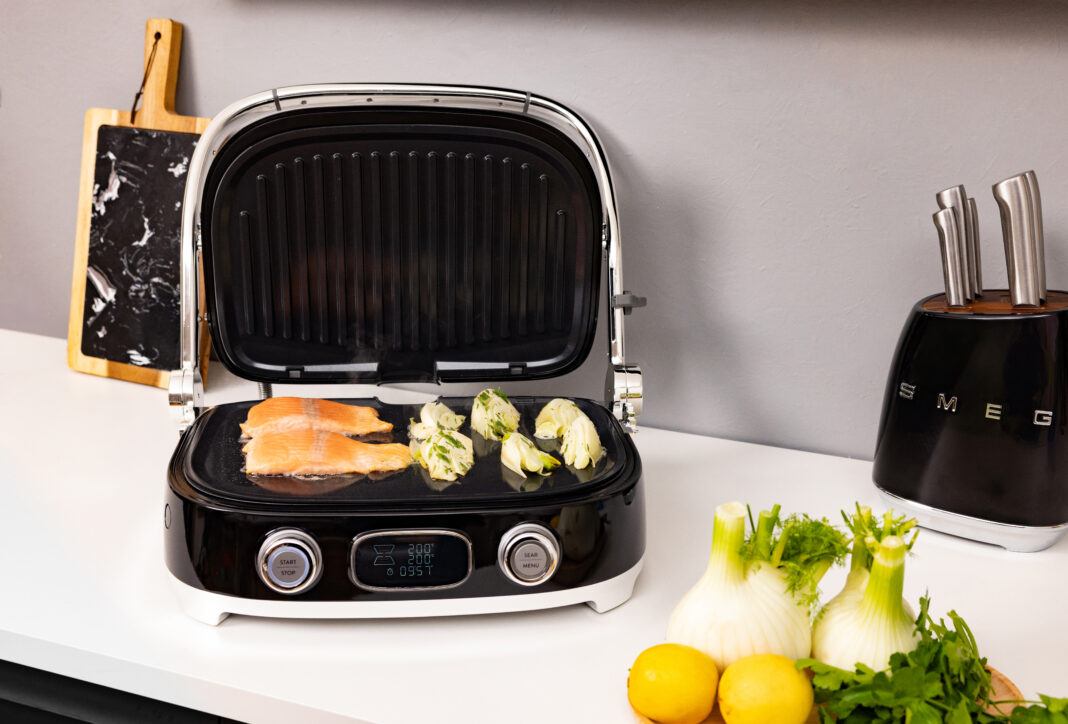 SMEG - MGF01 Multiuse Grill _ 2