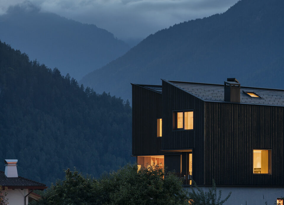 44_MoDusArchitects_Hometown House_©Marco Cappelletti