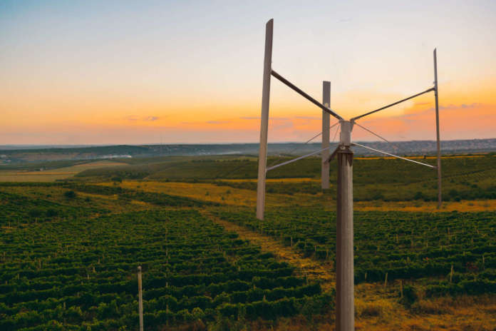 TURBINA EOLICA ASSE VERTICALE ECOLIBRI' HD 1