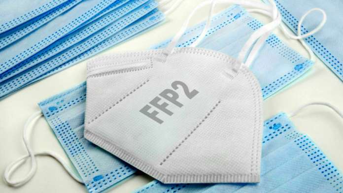 Covid: negli ospedali ancora mascherine