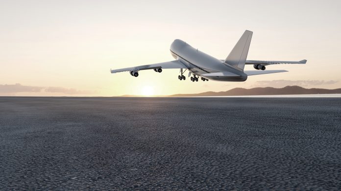3D plane takes off at sunset, 3d render concept for advertising. Biocarburanti per aerei: occhio alle sanzioni