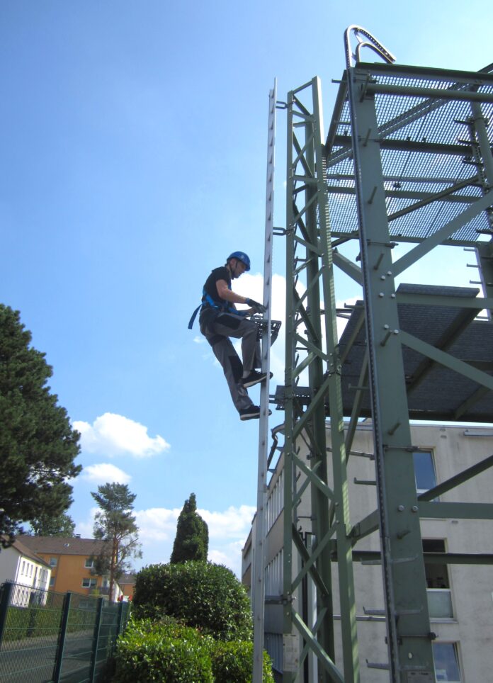 Scale verticali e nuovi obblighi: come scegliere