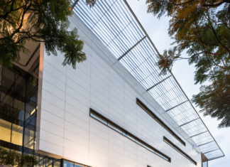 La rivoluzione dal grande formato alla lastra ceramica