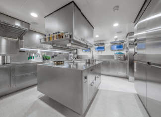 La cucina di Abimis salpa con Tankoa Abimis