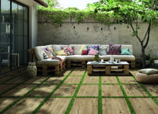 Il “legno” usurato di Woodtale by Ragno