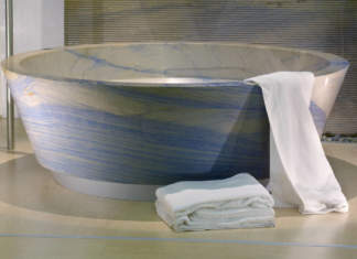 La vasca in Azul Macaubas Antolini