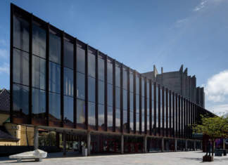 Artigo per il teatro sinfonico Grieghallen a Bergen (Norvegia) Grieghallen a Bergen (Norvegia)