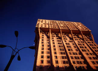 Dialoghi sul colore alla Torre Velasca con Archea e 5+1AA