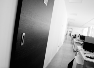 Effebiquattro Milano per il centro direzionale Atrium di Parma Effebiquattro