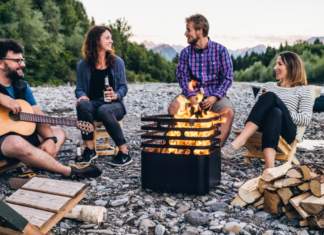 Attorno al fuoco: il braciere multifunzione di Hoefats