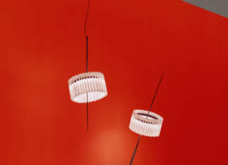 Ringelpiez di Ingo Maurer aleggia nell’aria