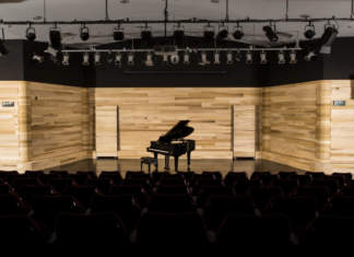 Il tulipier Ahec per il Performance Theatre a Freshwater ©Jack Bussell