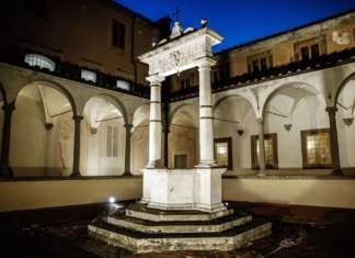Exenia illumina la Certosa di Calci (Pisa)