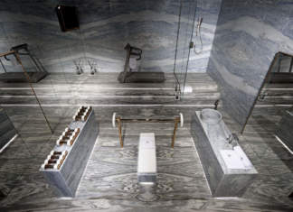 Calacatta Cielo e Calcite Azul Extra by Antolini per uno spazio fitness