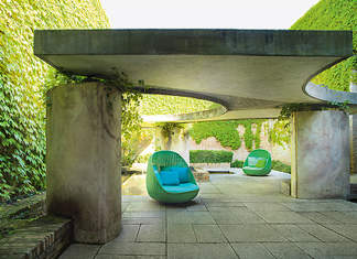 L’essenzialità e le sfumature cromatiche di Paola Lenti in Biennale Paola Lenti