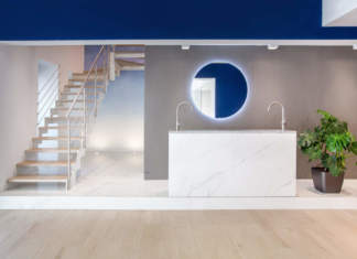 La scala di Fontanot per il nuovo showroom di Grohe