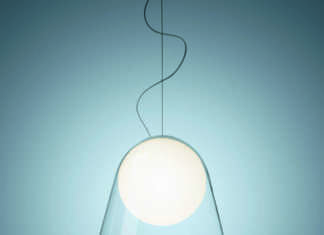 Satellight, globo luminoso di Foscarini by Eugeni Quitllet