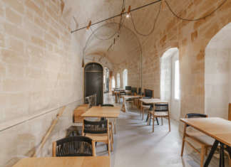 Billiani per l’hotel Ai Maestri Rooms & Cafe di Matera ©Pierangelo Laterza