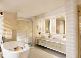 Fima Carlo Frattini per il Sani Resort in Grecia