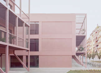 Scuola Fermi a Torino. Una community school aperta alla città firmata BDR bureau