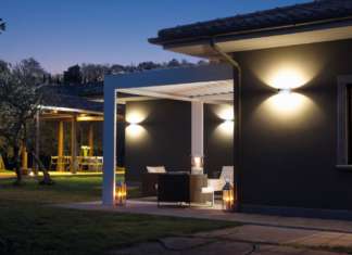 Le lampade Sovil illuminano dentro e fuori