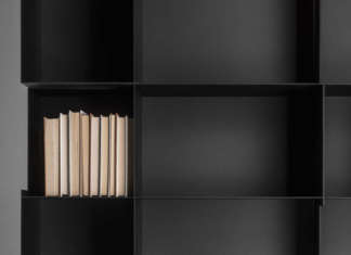 Libreria Polis by Ronda Design: geometrie irregolari e dinamiche