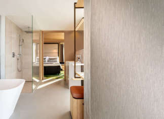 Wallcovering effetto legno: Wutai e Corvo by Vescom