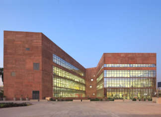 Biblioteca de la Facultad de Ciencias e Ingenieria, Pontificia Universidad Catolica del Perù