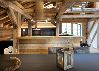 Mobart Ben per la ristrutturazione del fienile Tablè Tisleri sulle Dolomiti