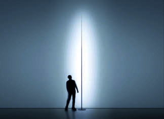 Origine: la nuova luce enigmatica di Davide Groppi