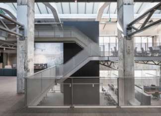 KB BUILDING. Una ex-fabbrica di nylon riconvertita in uffici