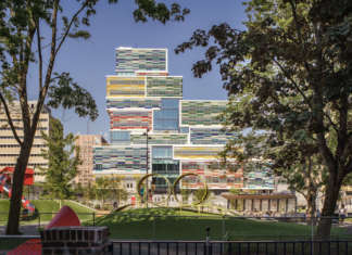 Färgskrapan, il grattacielo dei colori