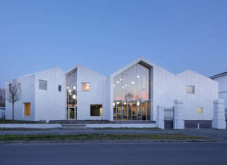 Il centro socio-sanitario è un “fienile” moderno firmato Cucinella