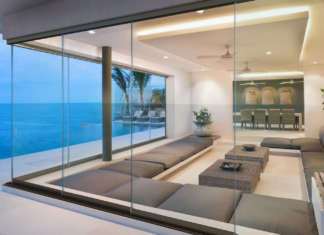 Vetrata ad angolo per un’immersione totale nel paesaggio